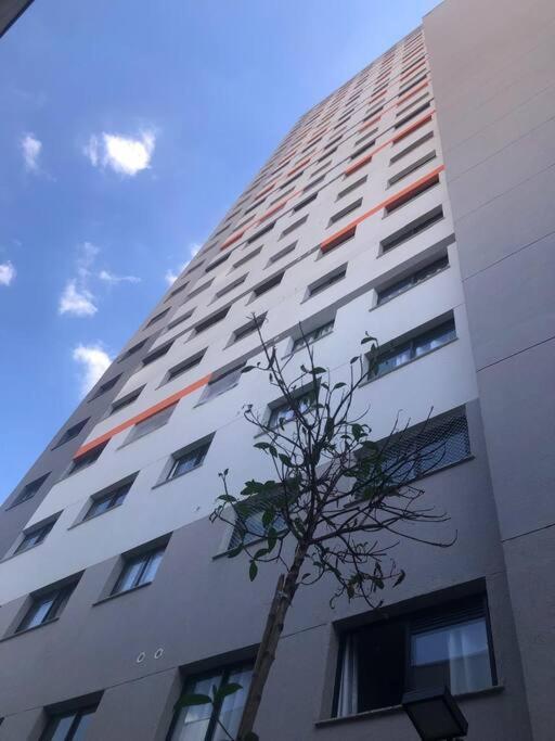 06 - Apto Liberdade Se 500'metro Apartamento *